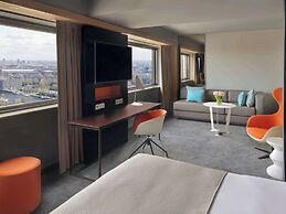 Mövenpick Hotel Amsterdam City Centre