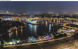 Mövenpick Hotel Amsterdam City Centre