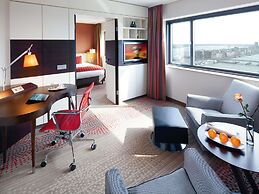 Mövenpick Hotel Amsterdam City Centre