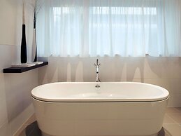 Mövenpick Hotel Amsterdam City Centre