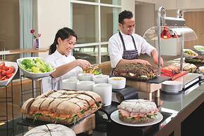 Mövenpick Hotel Amsterdam City Centre