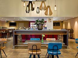 Mövenpick Hotel Amsterdam City Centre