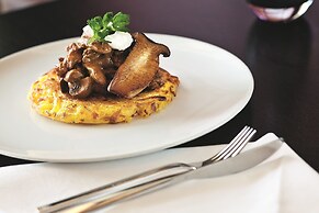 Mövenpick Hotel Amsterdam City Centre