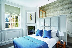 Barnett Hill - Luxury Hotel