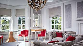 Barnett Hill - Luxury Hotel