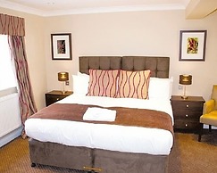 Barnett Hill - Luxury Hotel