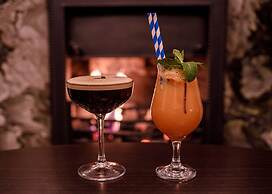 Barnett Hill - Luxury Hotel