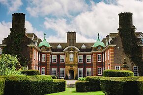 Barnett Hill - Luxury Hotel