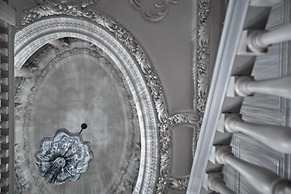 Barnett Hill - Luxury Hotel