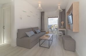 Fergus Club Carema Splash