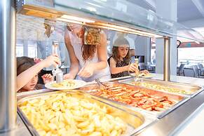 Fergus Club Carema Splash