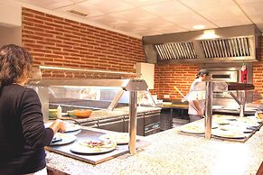 Fergus Club Carema Splash