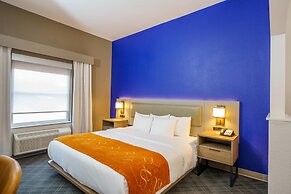 Comfort Suites University Drive