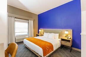 Comfort Suites University Drive