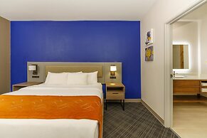 Comfort Suites University Drive