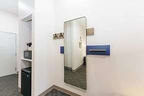 Comfort Suites University Drive