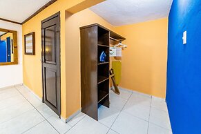 Hotel Hacienda Inn Aeropuerto