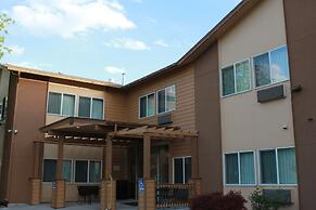 Boulder Twin Lakes Inn