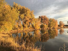 Boulder Twin Lakes Inn