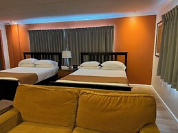 Boulder Twin Lakes Inn
