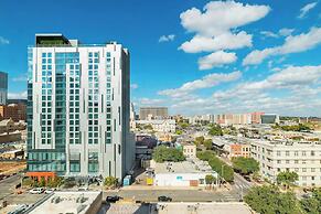 Courtyard by Marriott Austin Downtown/Convention Center