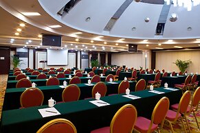 Hongyi Hotel Wuhan University