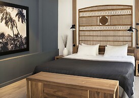 The Ravenala Attitude