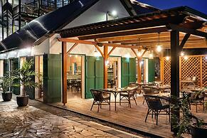 The Ravenala Attitude