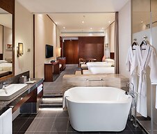 Hilton Sanya Yalong Bay Resort & Spa