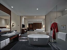 Hilton Sanya Yalong Bay Resort & Spa