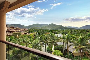 Hilton Sanya Yalong Bay Resort & Spa