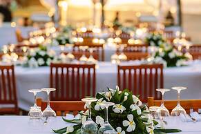 Hilton Fiji Beach Resort and Spa