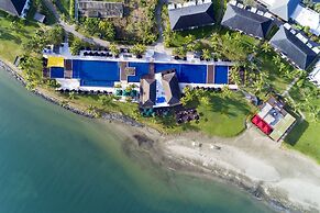 Hilton Fiji Beach Resort and Spa