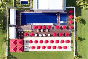 Hilton Fiji Beach Resort and Spa