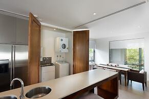 Hilton Fiji Beach Resort and Spa