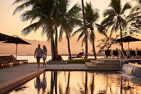Hilton Fiji Beach Resort and Spa