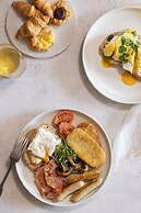 Peppers The Hills Lodge