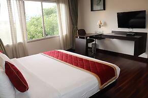 37th Crescent Hotel
