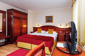 Hotel Savoy