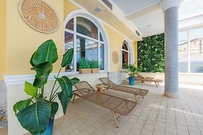 Hotel Savoy