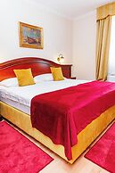 Hotel Savoy