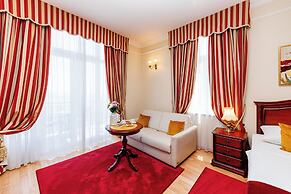 Hotel Savoy