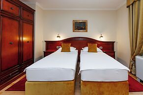 Hotel Savoy