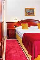 Hotel Savoy