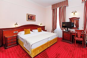 Hotel Savoy