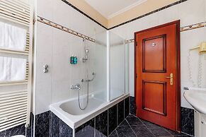 Hotel Savoy