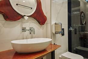 Iniohos Zante Hotel & Suites