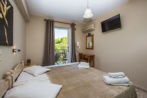 Iniohos Zante Hotel & Suites