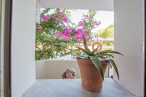 Iniohos Zante Hotel & Suites