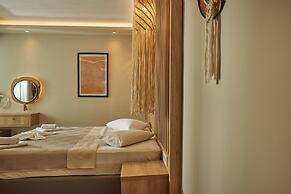 Iniohos Zante Hotel & Suites